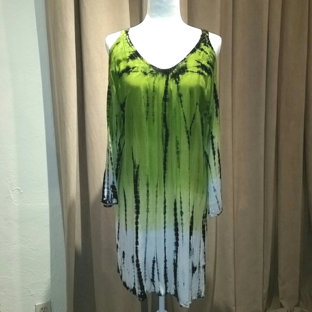 Jessica Taylor beach dress